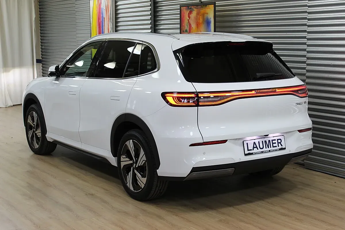 Geely E5 photo 3
