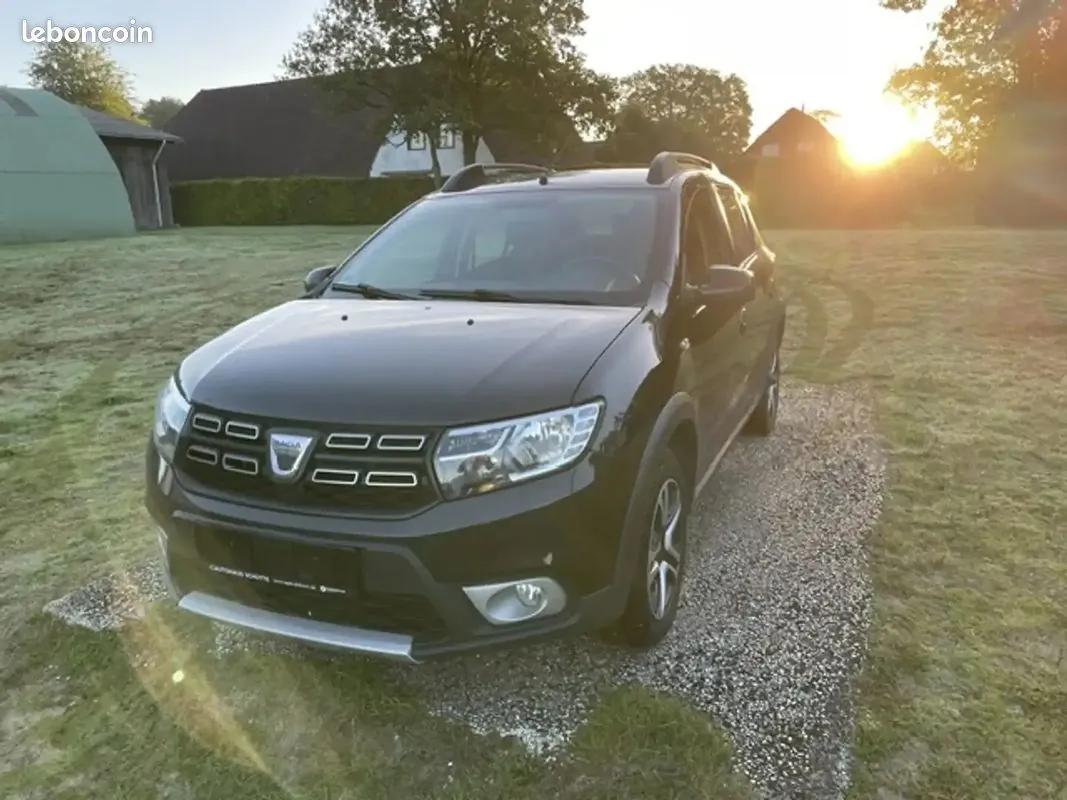 Dacia Sandero 2018 photo 2