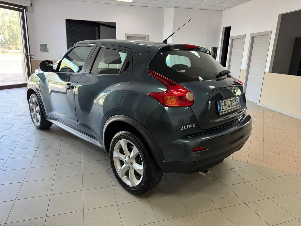 Nissan Juke 2012 photo 4