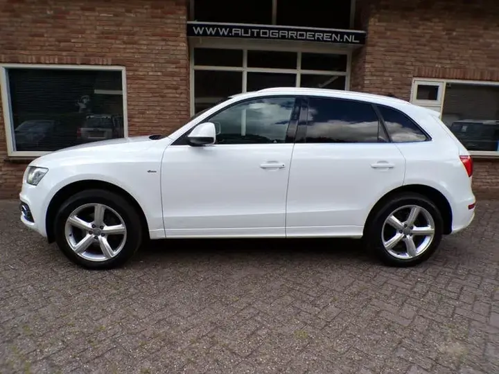 Audi Q5 2009 photo 2