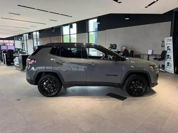 Jeep Compass 2023 photo 4
