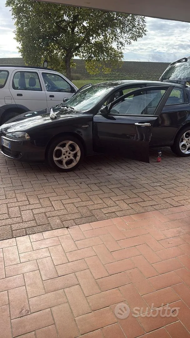 Alfa Romeo 147 2007 photo 3