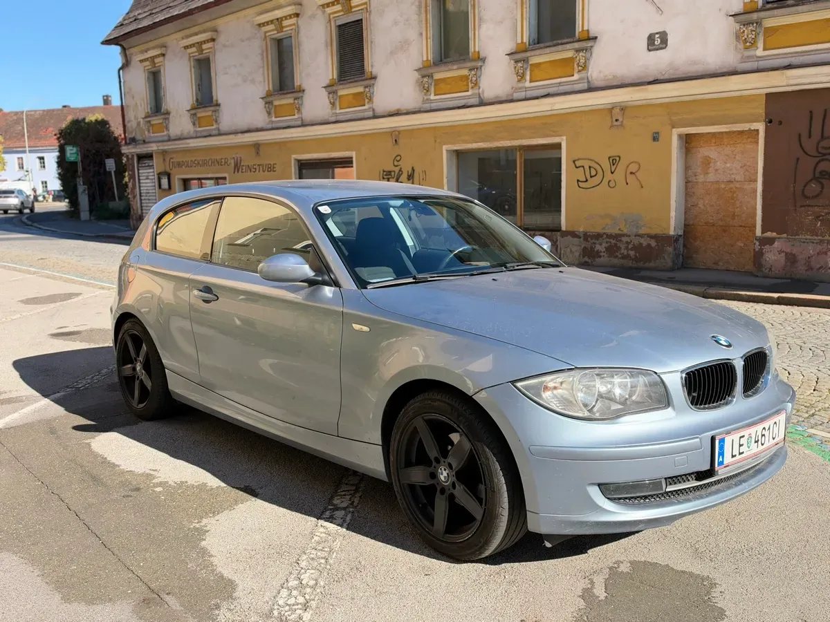 BMW 1 Series 2008 photo 2