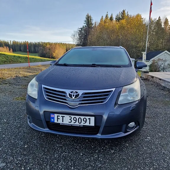 Toyota Avensis 2010 photo 4
