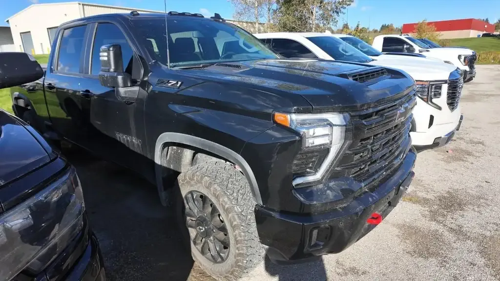 Chevrolet Silverado 2500 2026 photo 3