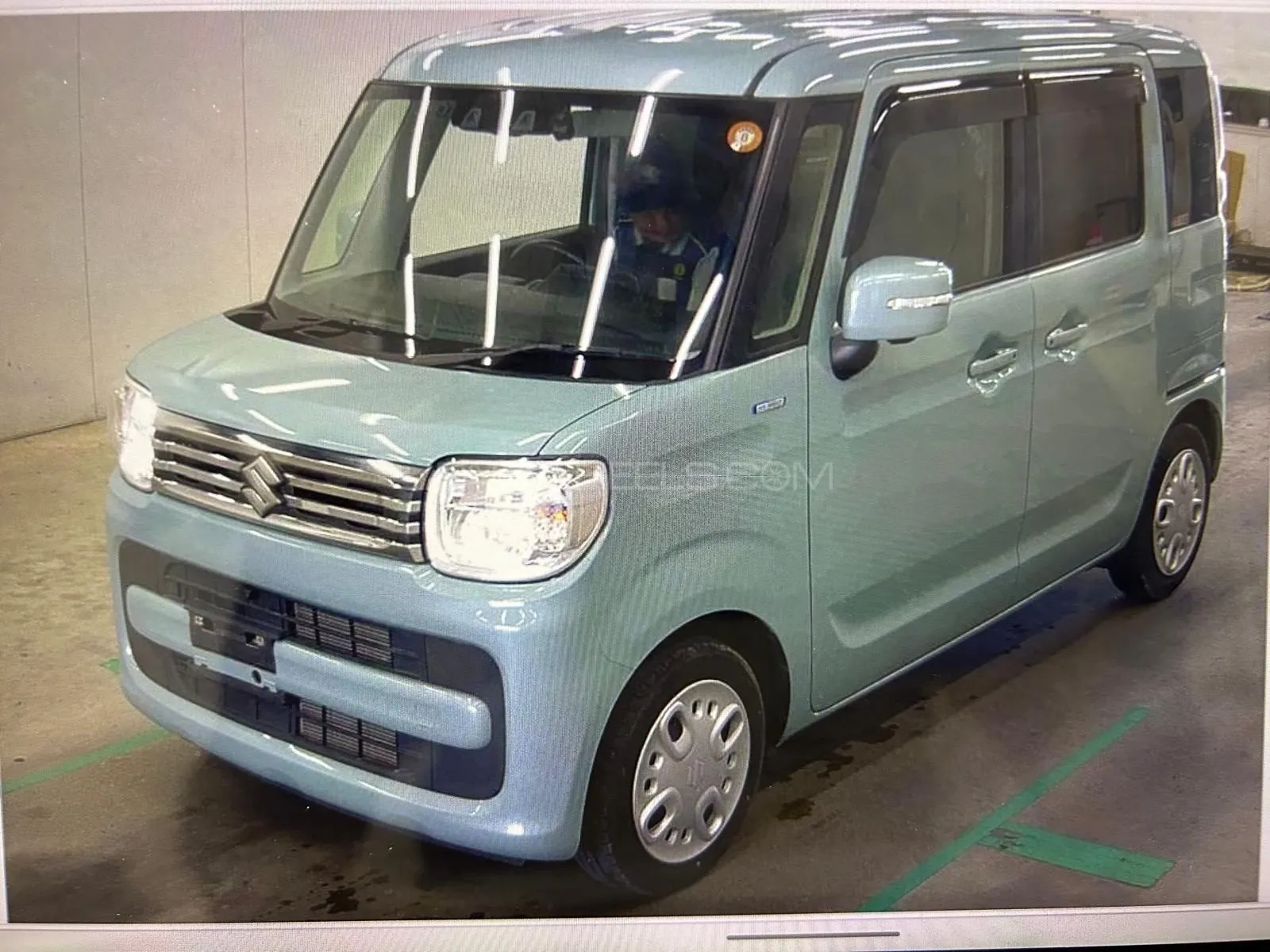 Suzuki Spacia