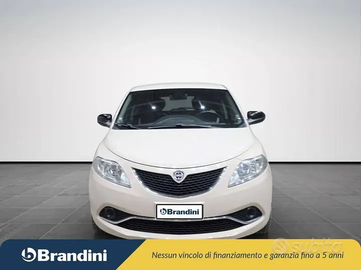 Lancia Ypsilon 2016 photo 3