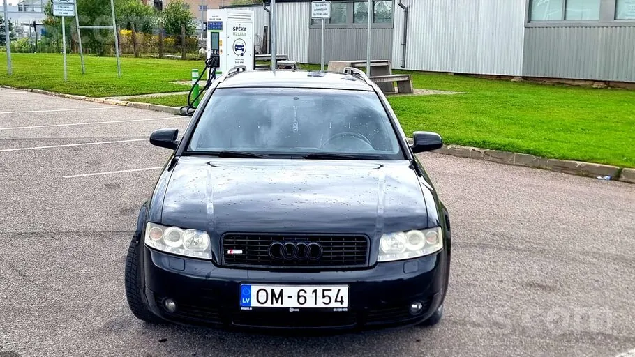 Audi A4 2002 photo 2