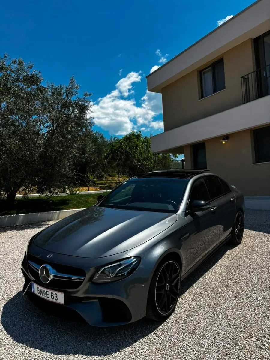 Mercedes-Benz E-Class 2018 photo 2