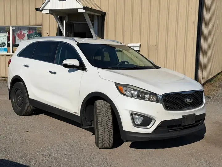 Kia Sorento 2016 photo 2