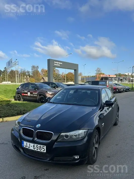 BMW 320