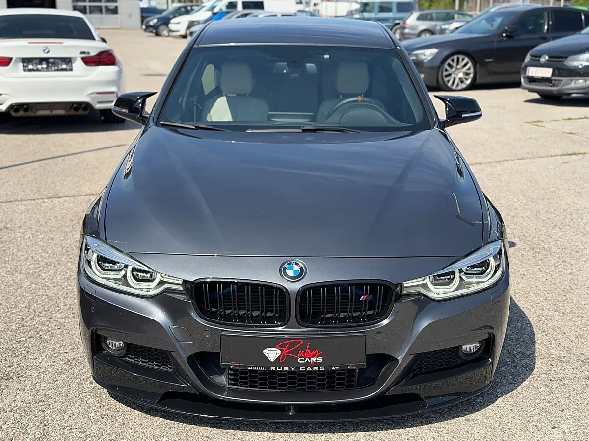 BMW 3 Series 2018 photo 2