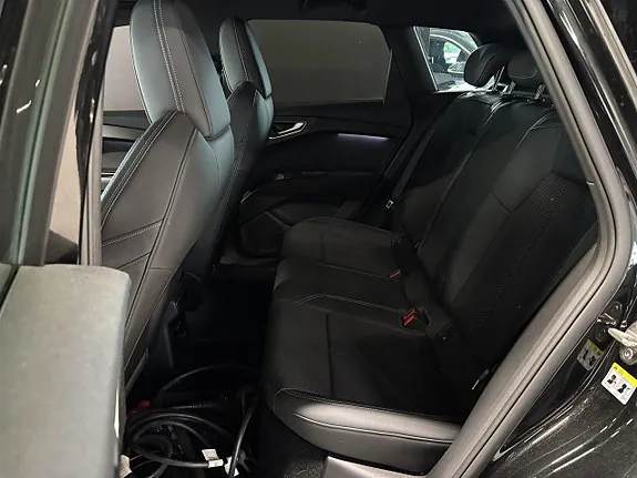 Audi Q4 E-Tron 2023 photo 5