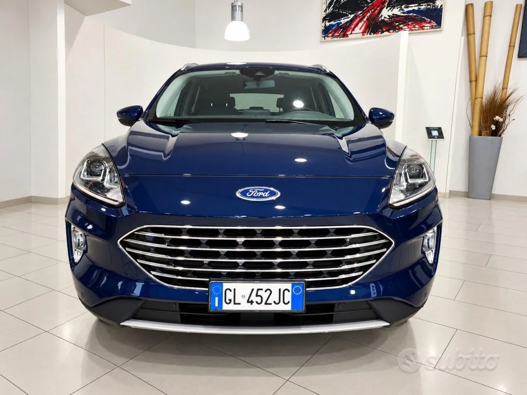 Ford Kuga 2022 photo 2