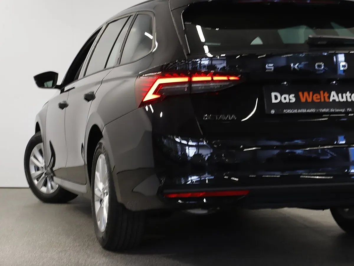 Skoda Octavia 2026 photo 3