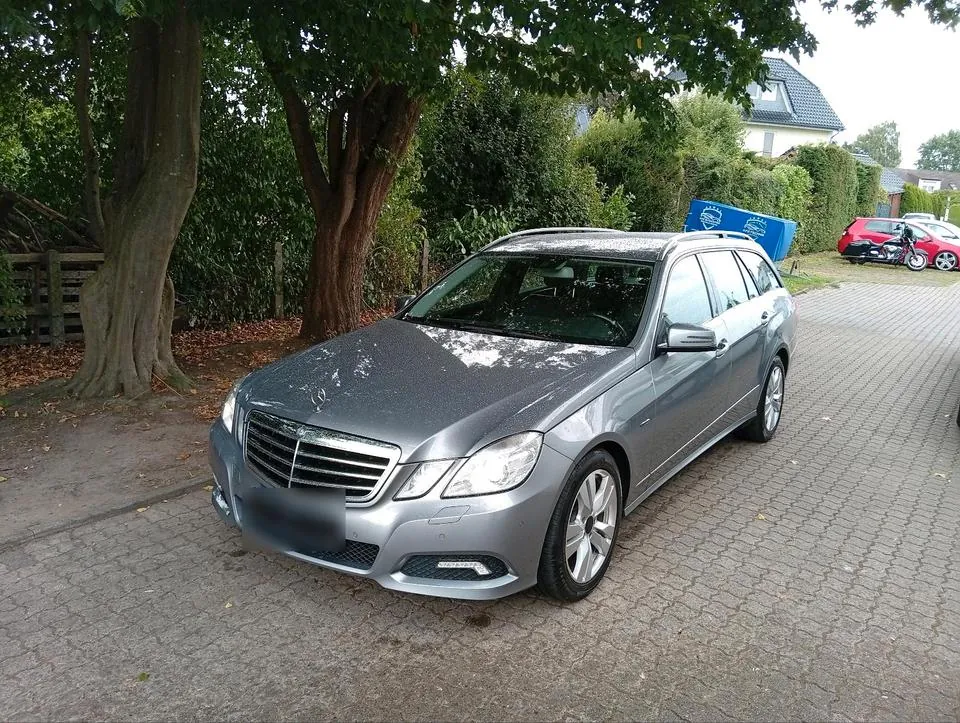 Mercedes-Benz W212
