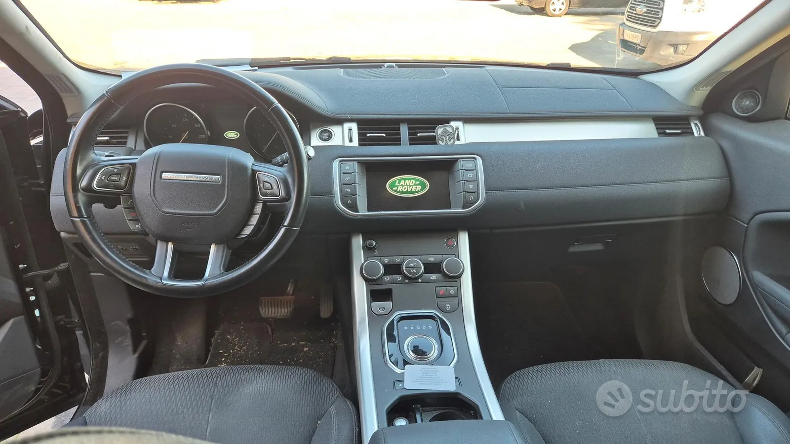 Land Rover Evoque 2018 photo 5