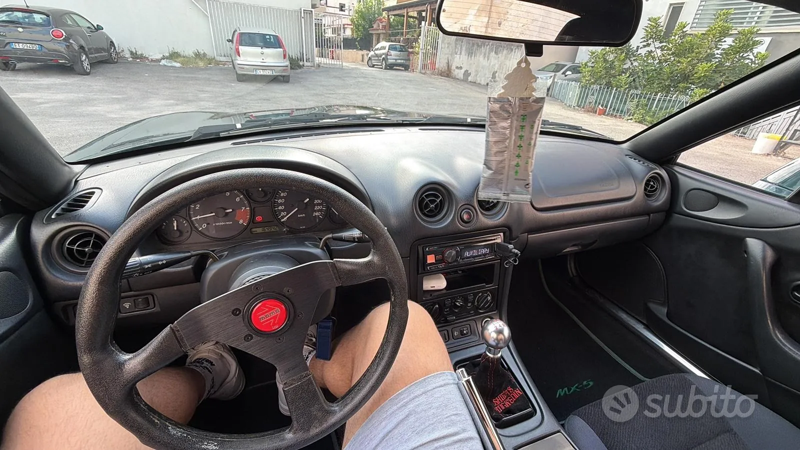 Mazda Mx-5 2000 photo 3