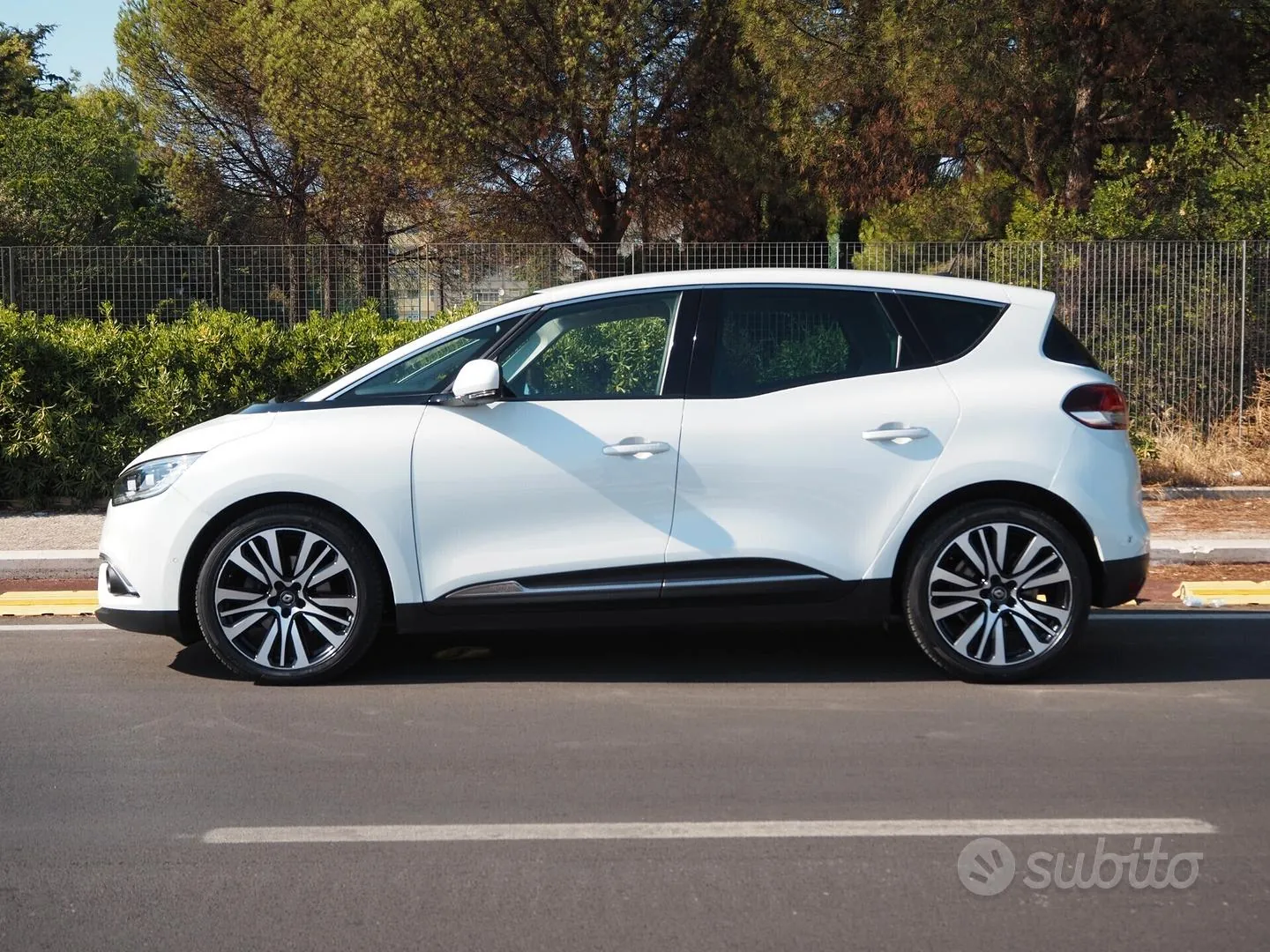 Renault Scenic 2018 photo 3