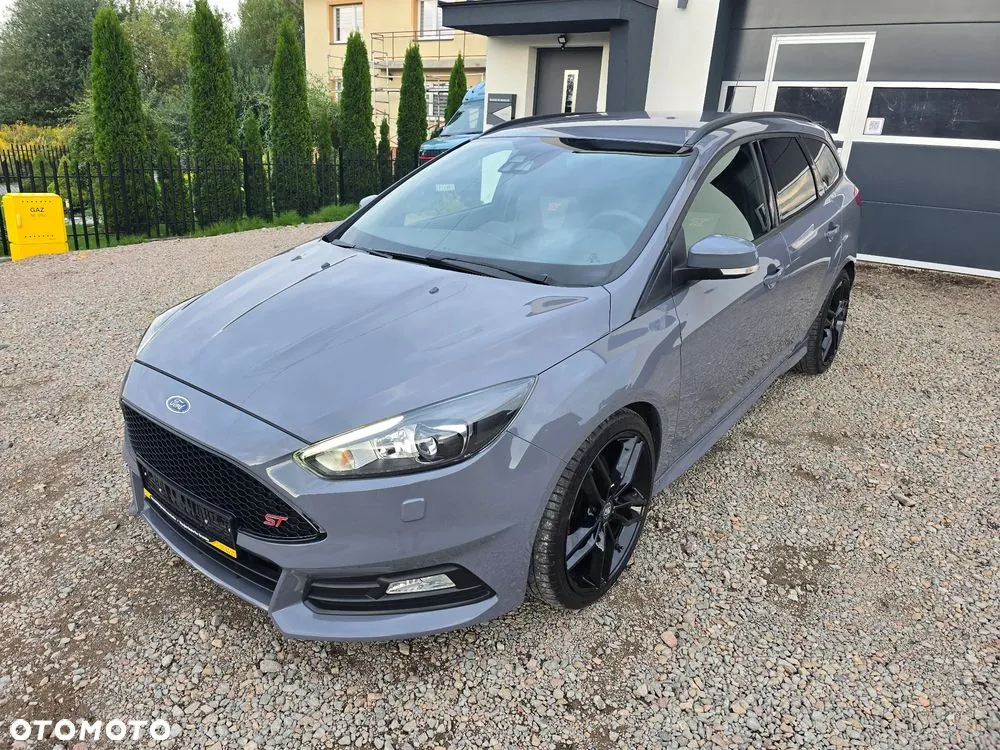 Ford Focus 2015 photo 2