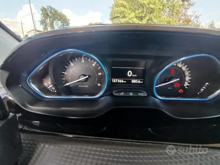 Peugeot 2008 2018 photo 5