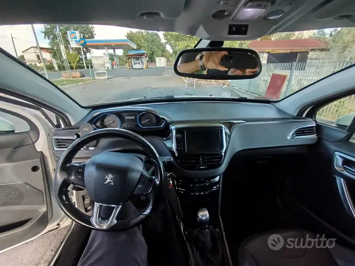 Peugeot 2008 2018 photo 4