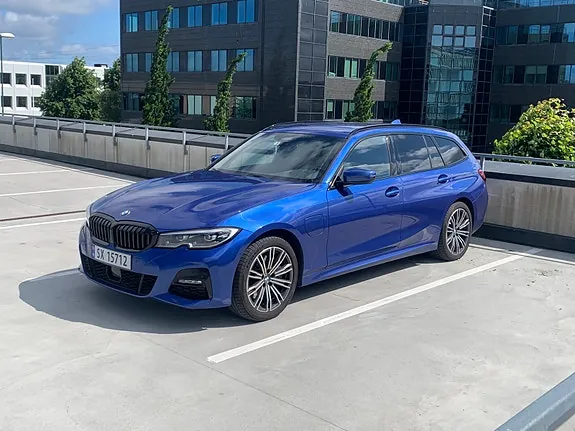 BMW 330E 2020 photo 2