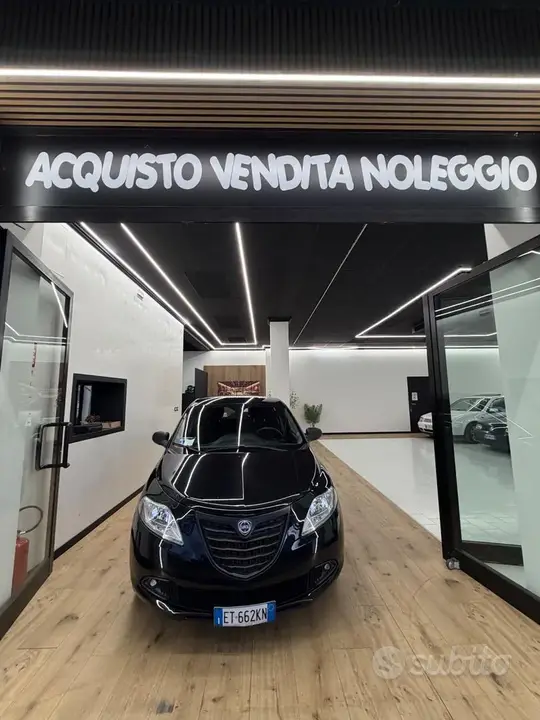 Lancia Ypsilon