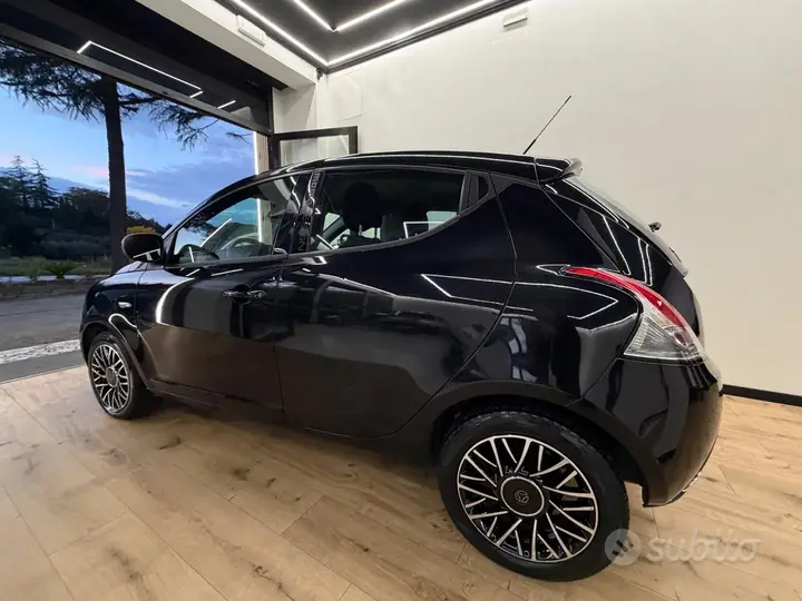 Lancia Ypsilon 2013 photo 4