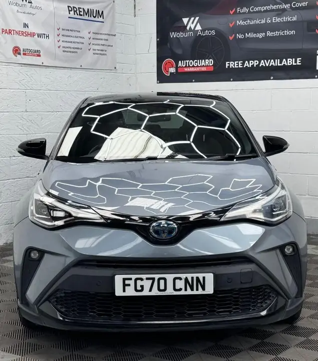 Toyota C-Hr 2020 photo 2
