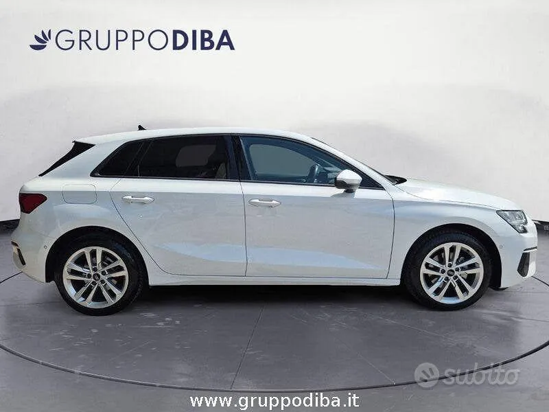 Audi A3 2023 photo 4