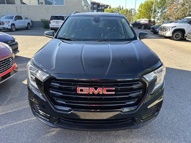 GMC Terrain 2024 photo 2