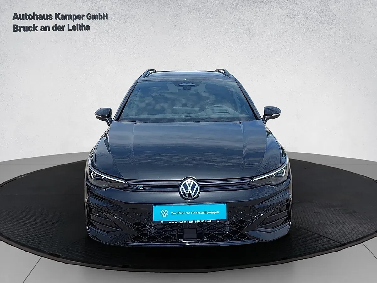 Volkswagen Golf 2026 photo 3