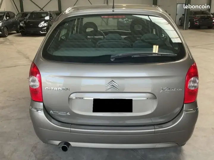 Citroen Xsara Picasso 2010 photo 3