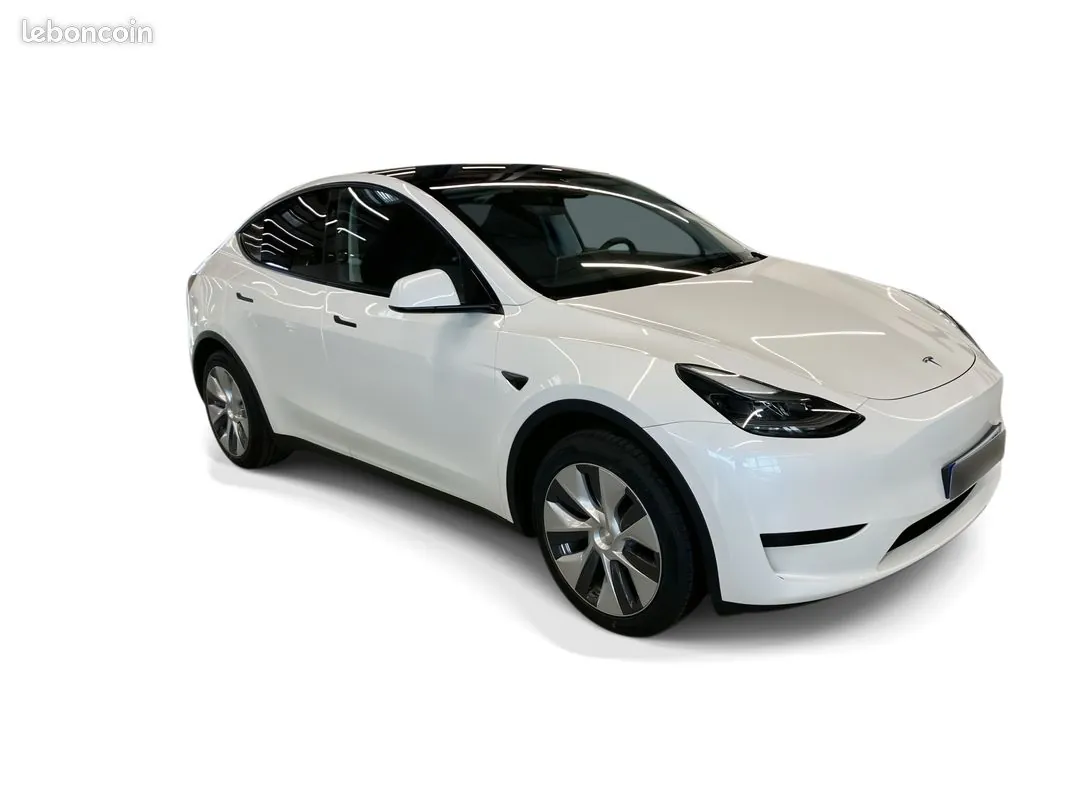 Tesla Model Y 2024 photo 3