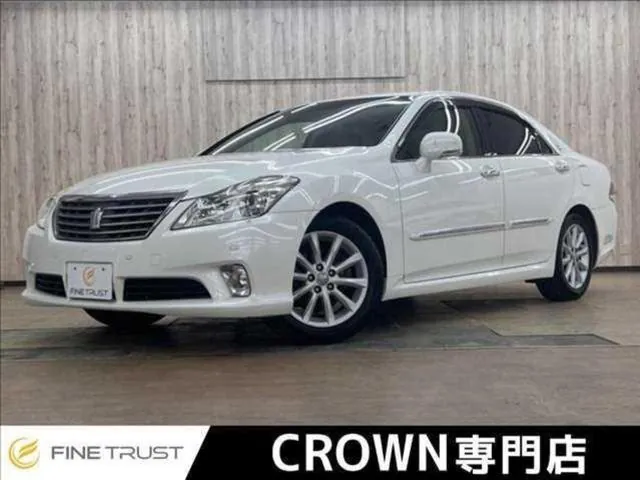 Toyota Crown Royal
