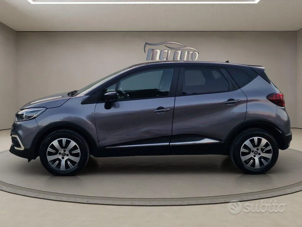 Renault Captur 2018 photo 2