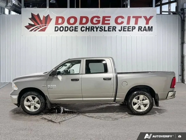 Ram 1500 Classic 2023 photo 2