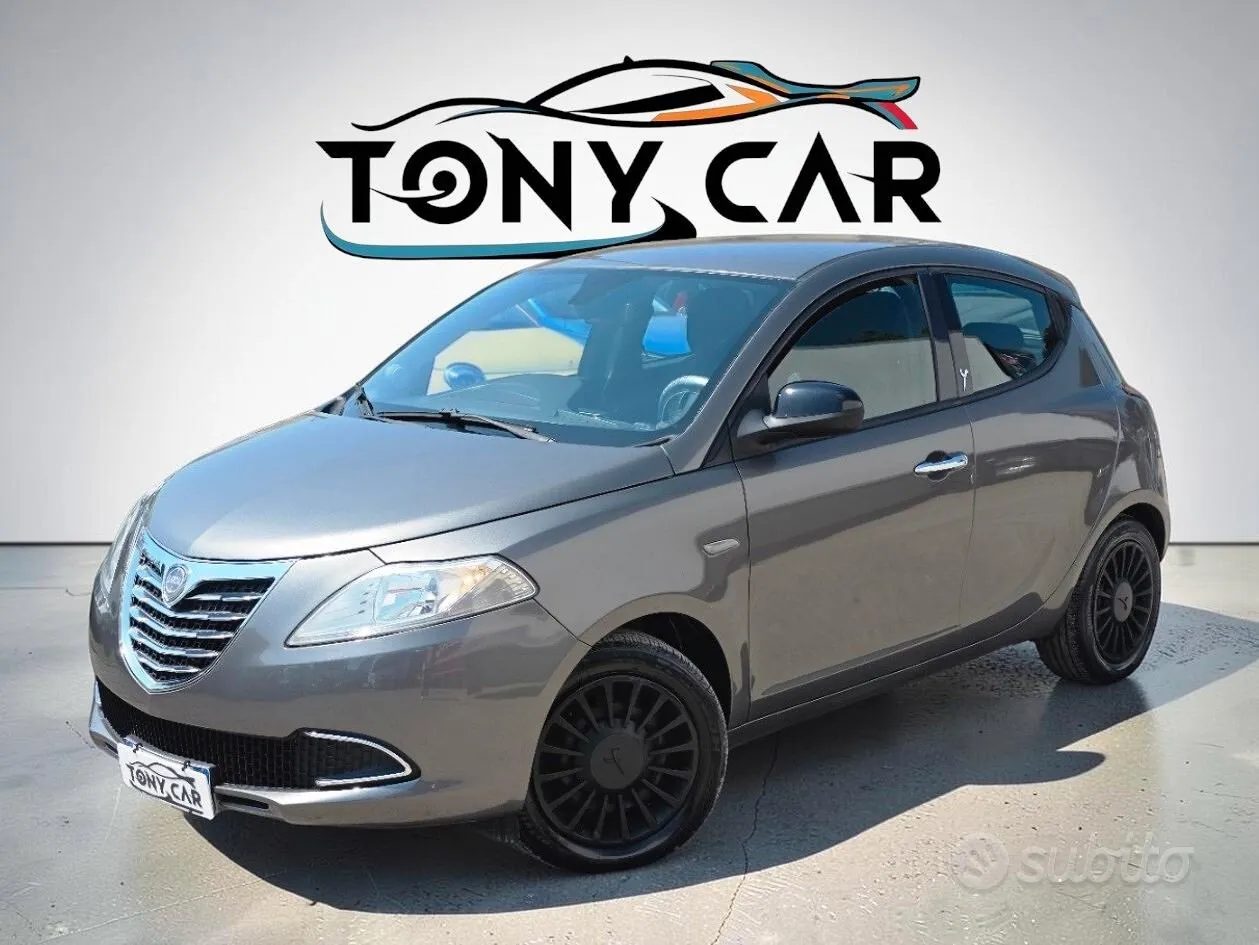 Lancia Ypsilon 2011 photo 2