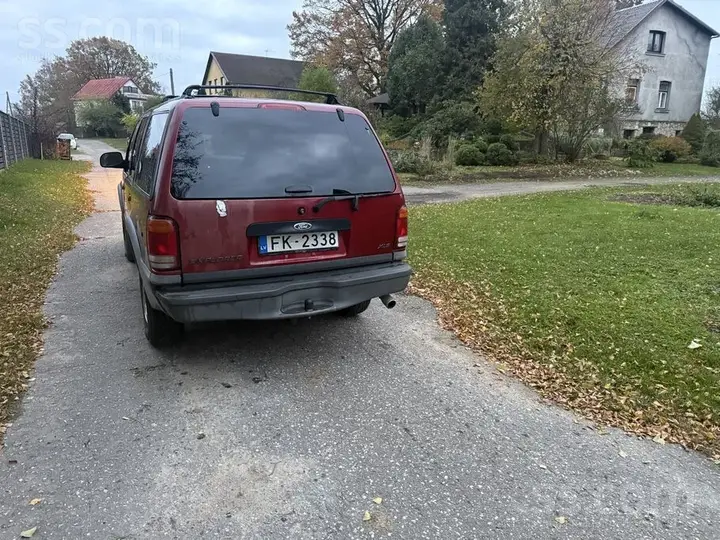 Ford Explorer 1999 photo 2