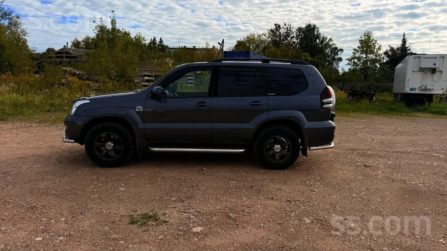 Toyota Land Cruiser 2005 photo 3