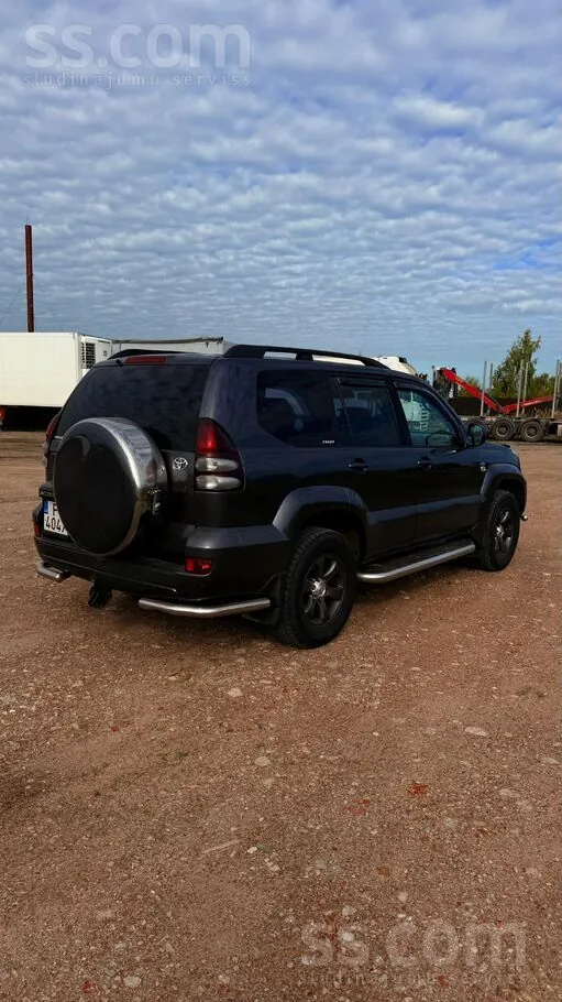 Toyota Land Cruiser 2005 photo 5