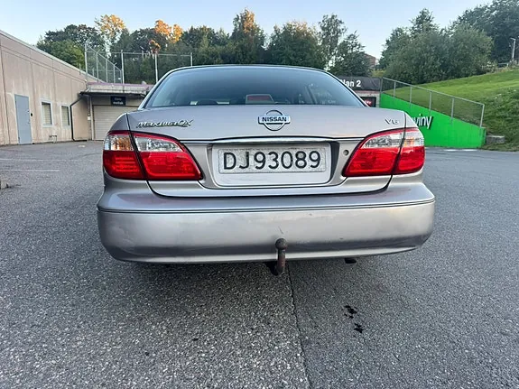 Nissan Maxima 2000 photo 3