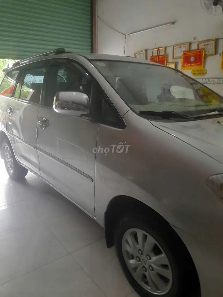 Toyota Innova 2009 photo 3