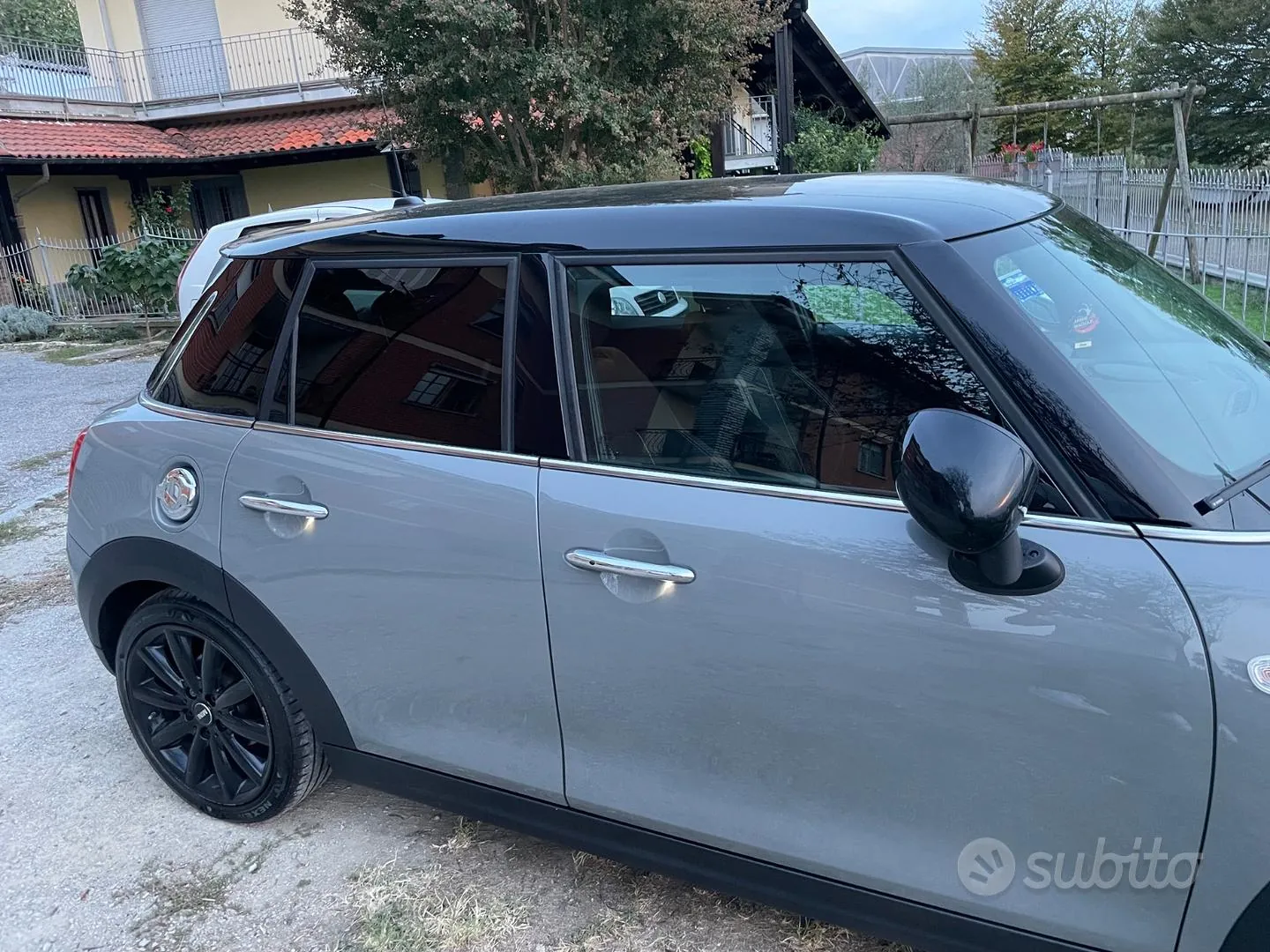 Mini Cooper S 2018 photo 2