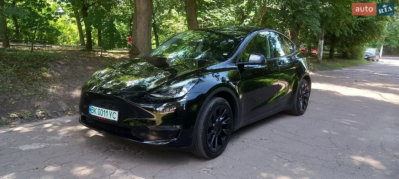 Tesla Model Y 2023 photo 3