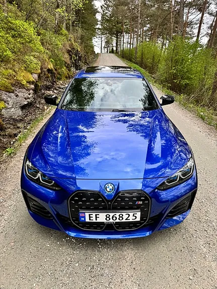 BMW I4 2024 photo 2