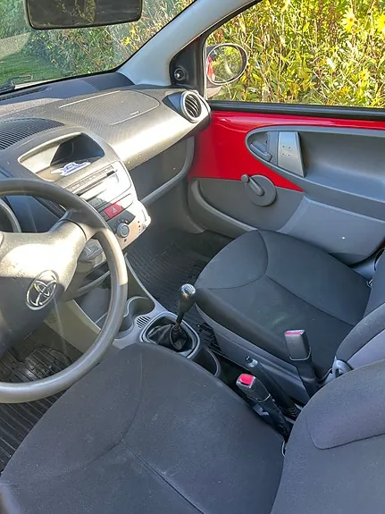 Toyota Aygo 2012 photo 3