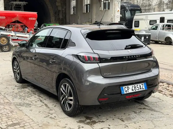 Peugeot 208 2023 photo 5