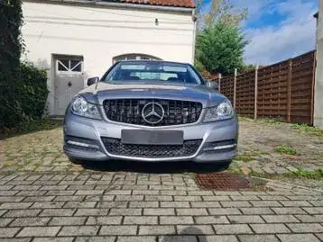 Mercedes-Benz C180